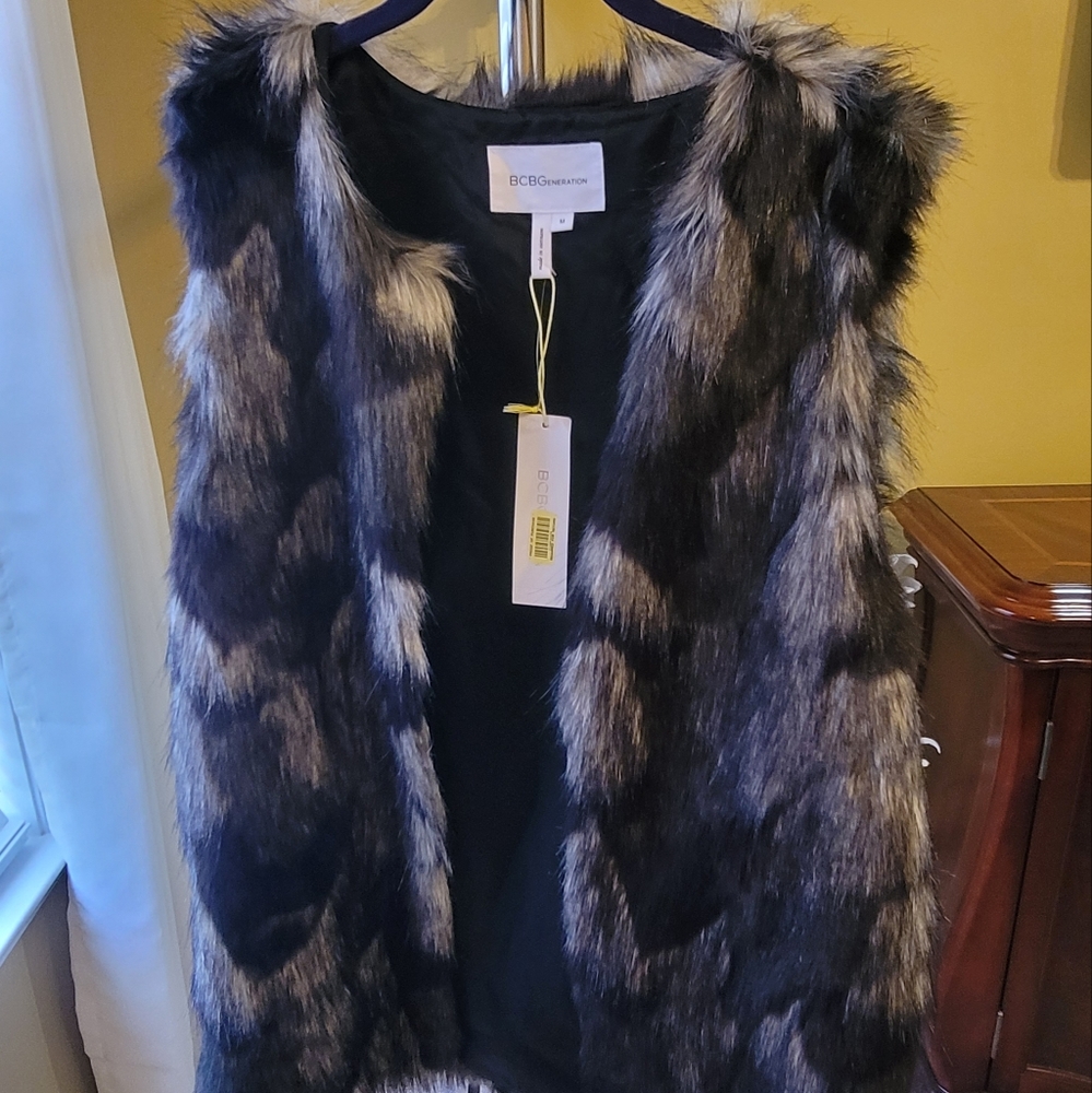 BCBGeneration Faux Fur Size M